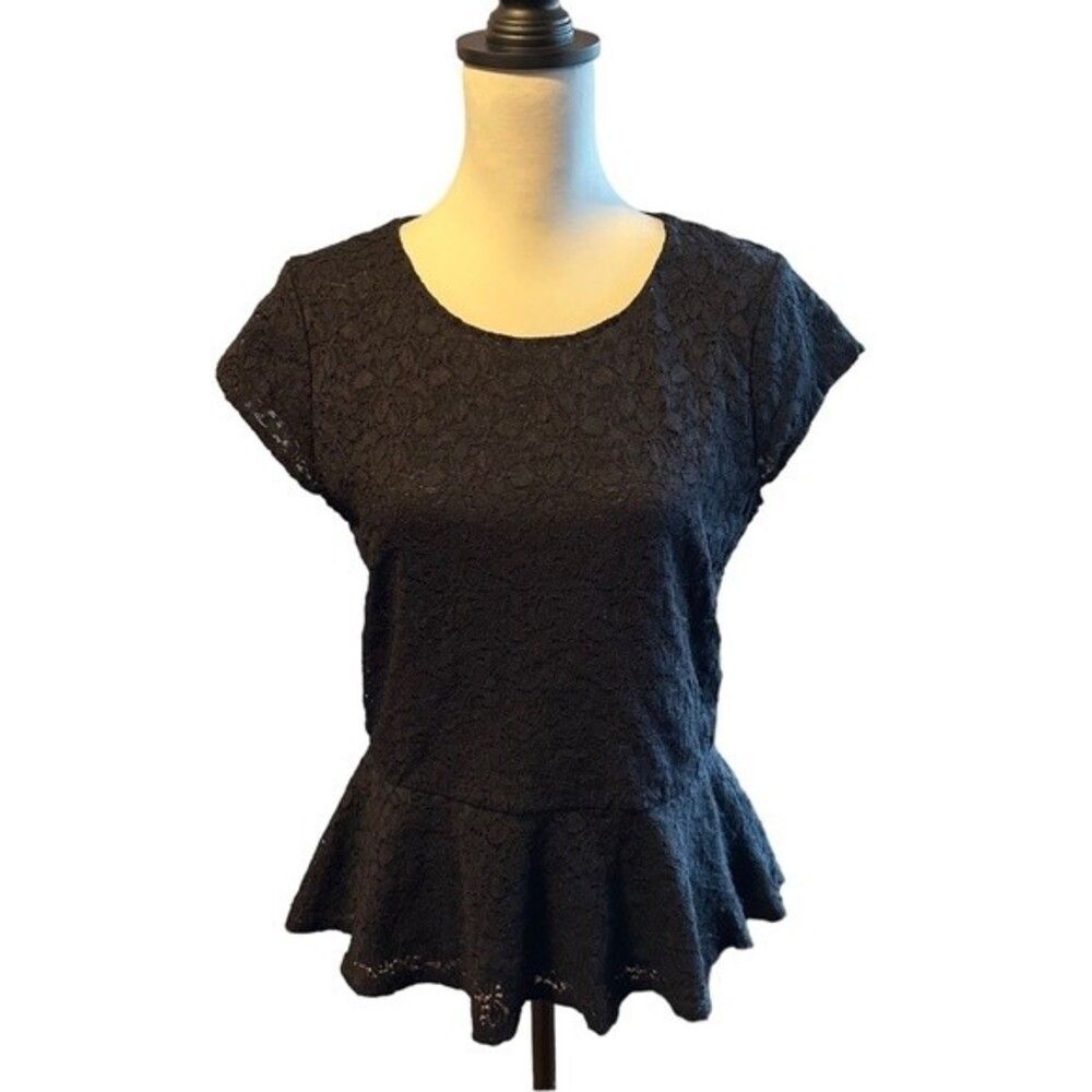 VINCE CAMUTO Black Lace Cap Sleeve Peplum Top Blouse Size M